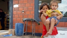 Kinder im Chaco - Begegnung am Strassenrand